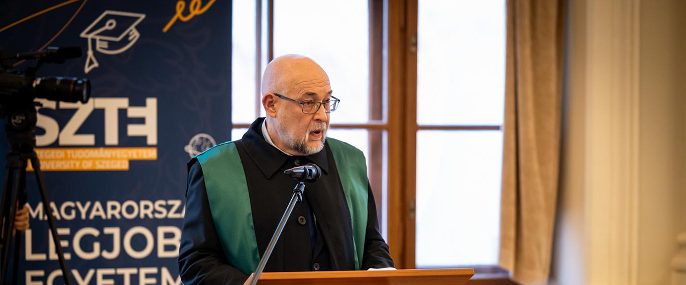 Olivier Dutour reçoit les insignes de Docteur Honoris Causa de l’Université de Szeged, Hongrie