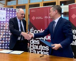Signature d'un partenariat entre le Président Hochmann (EPHE - PSL) et le Vice- Président Kang Zhen (Université Normale de Pékin).