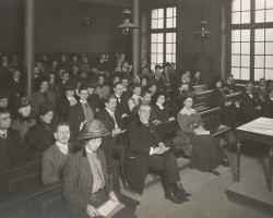 Séminaire de Paul Passy à la Sorbonne, dans les locaux de l'EPHE